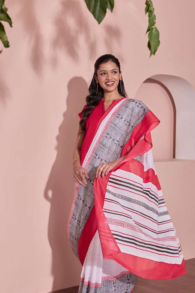 Off White Pure Cotton Block Printed Bengal Saree image number