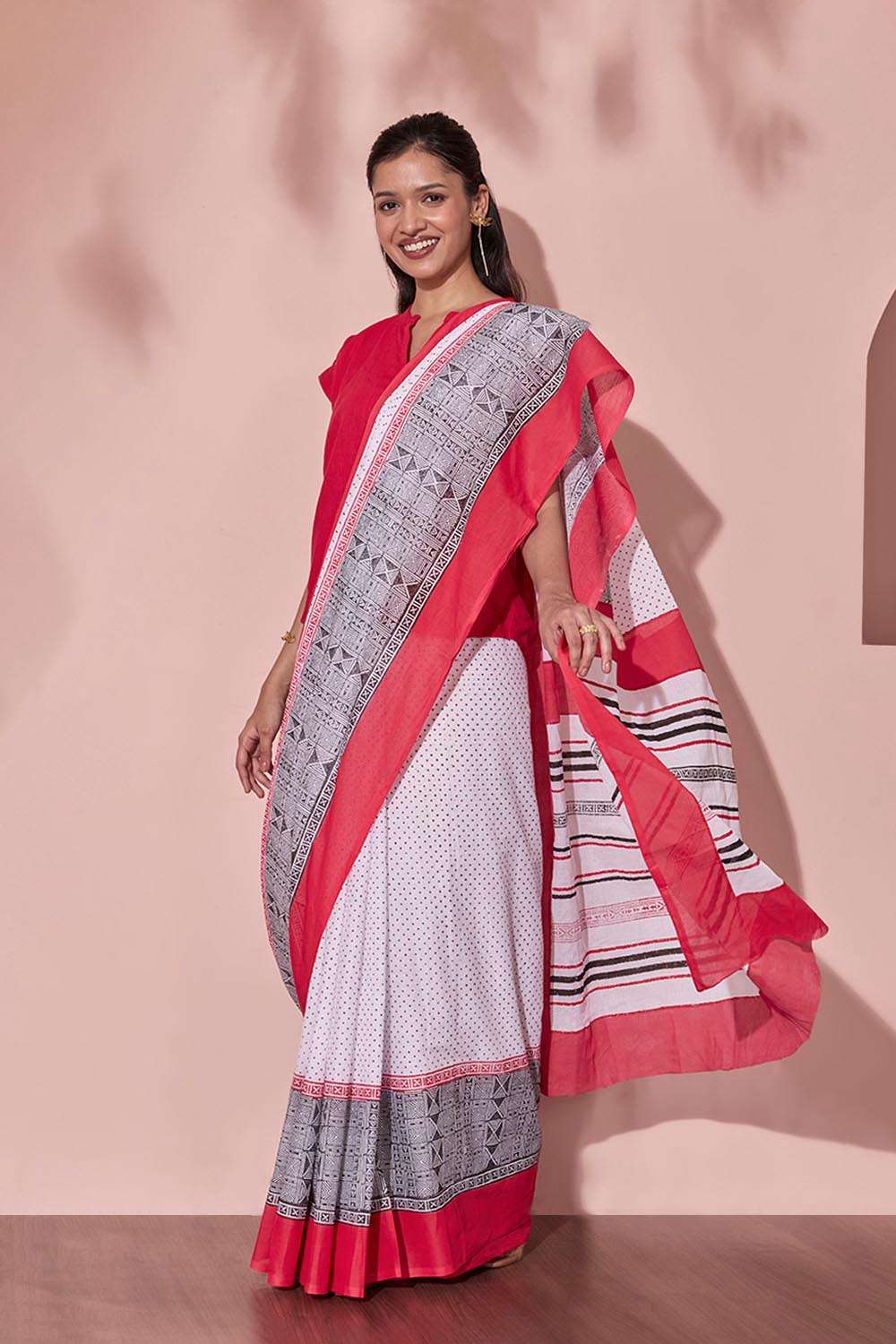 Off White Pure Cotton Block Printed Bengal Saree image number null