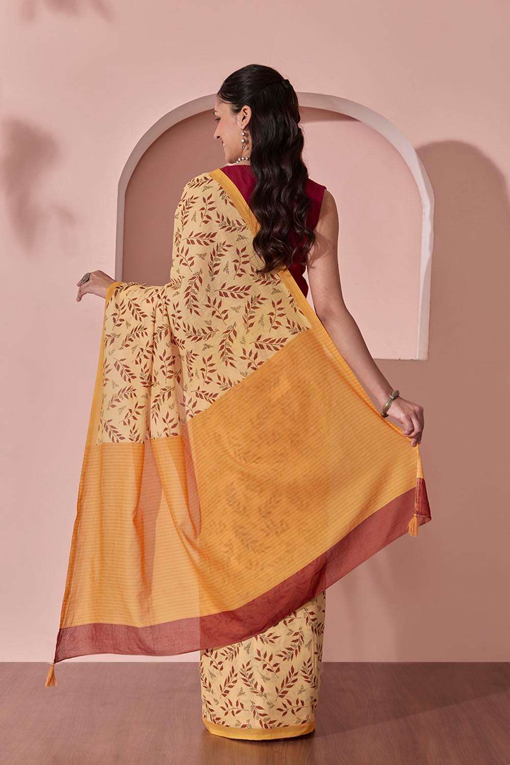 Yellow Screen Printed Bengal Pure Cotton Saree image number null