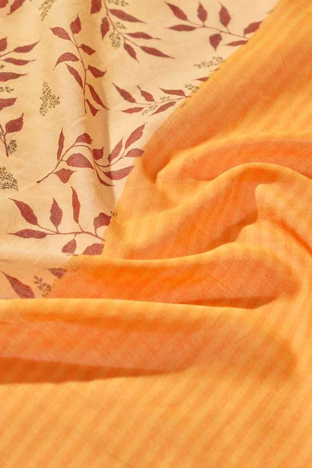 Yellow Screen Printed Bengal Pure Cotton Saree thumbnail image number null