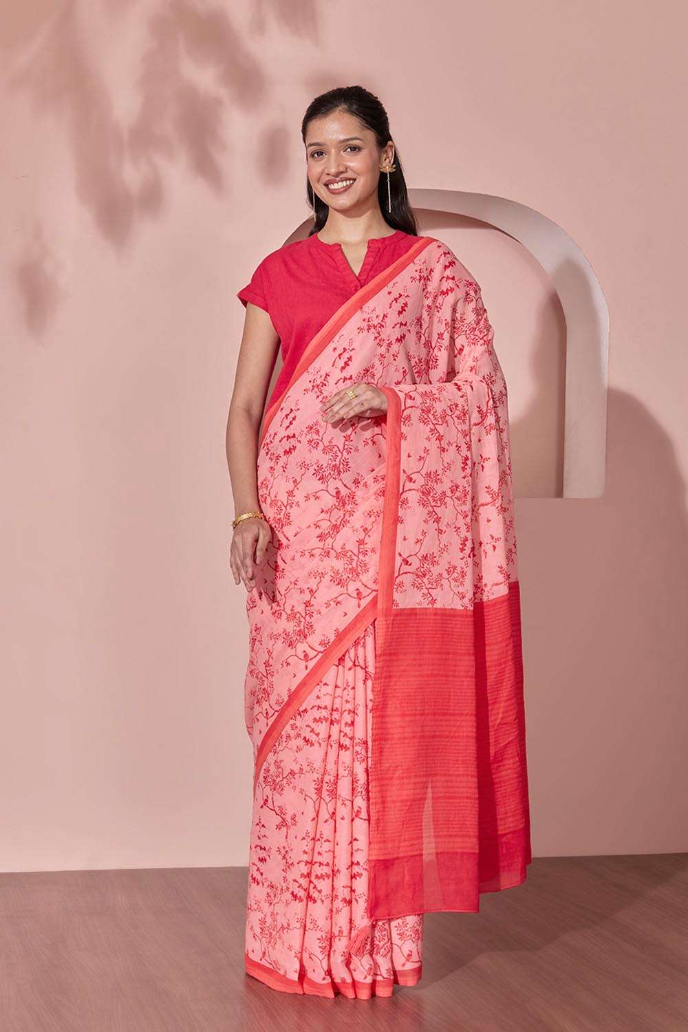 Pink Screen Printed Bengal Pure Cotton Saree image number null