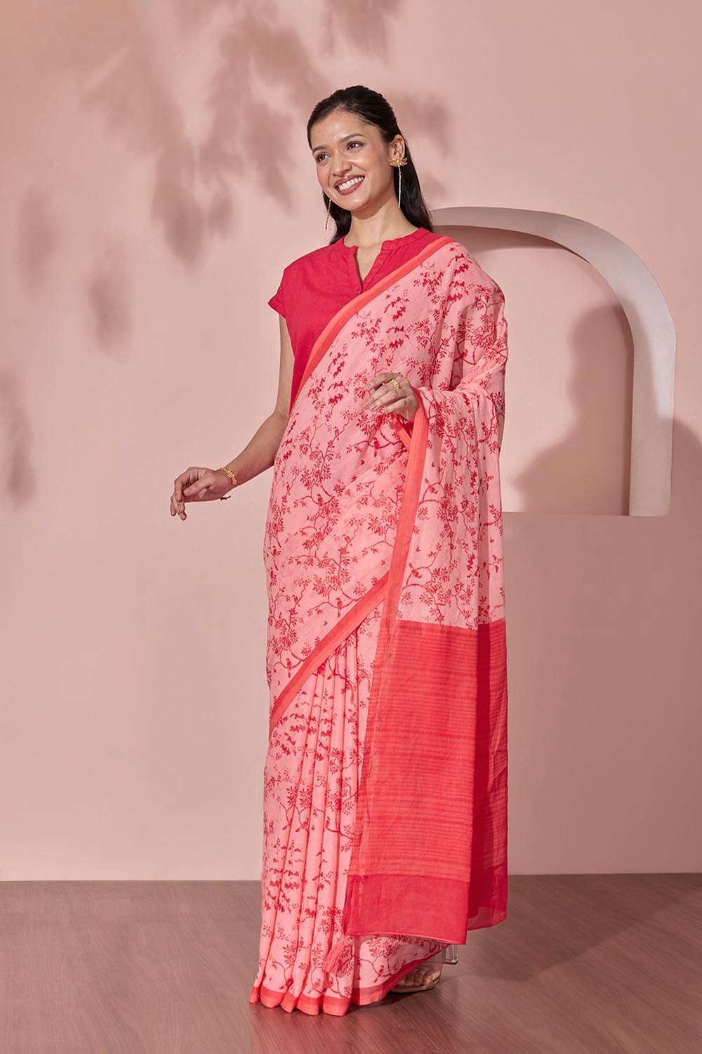 Pink Screen Printed Bengal Pure Cotton Saree image number null