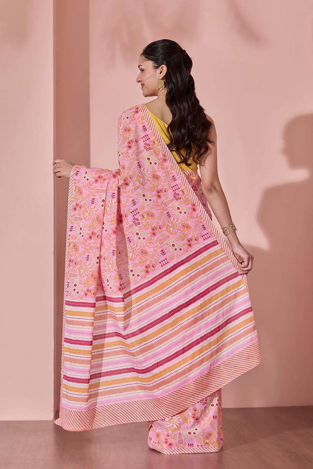 Light Pink Screen Printed Bengal Pure Cotton Saree image number null