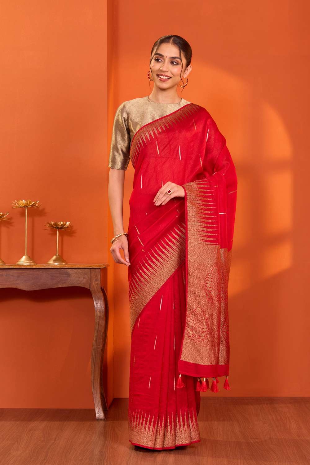 Dark Red  Woven Pure Viscose Saree image number null