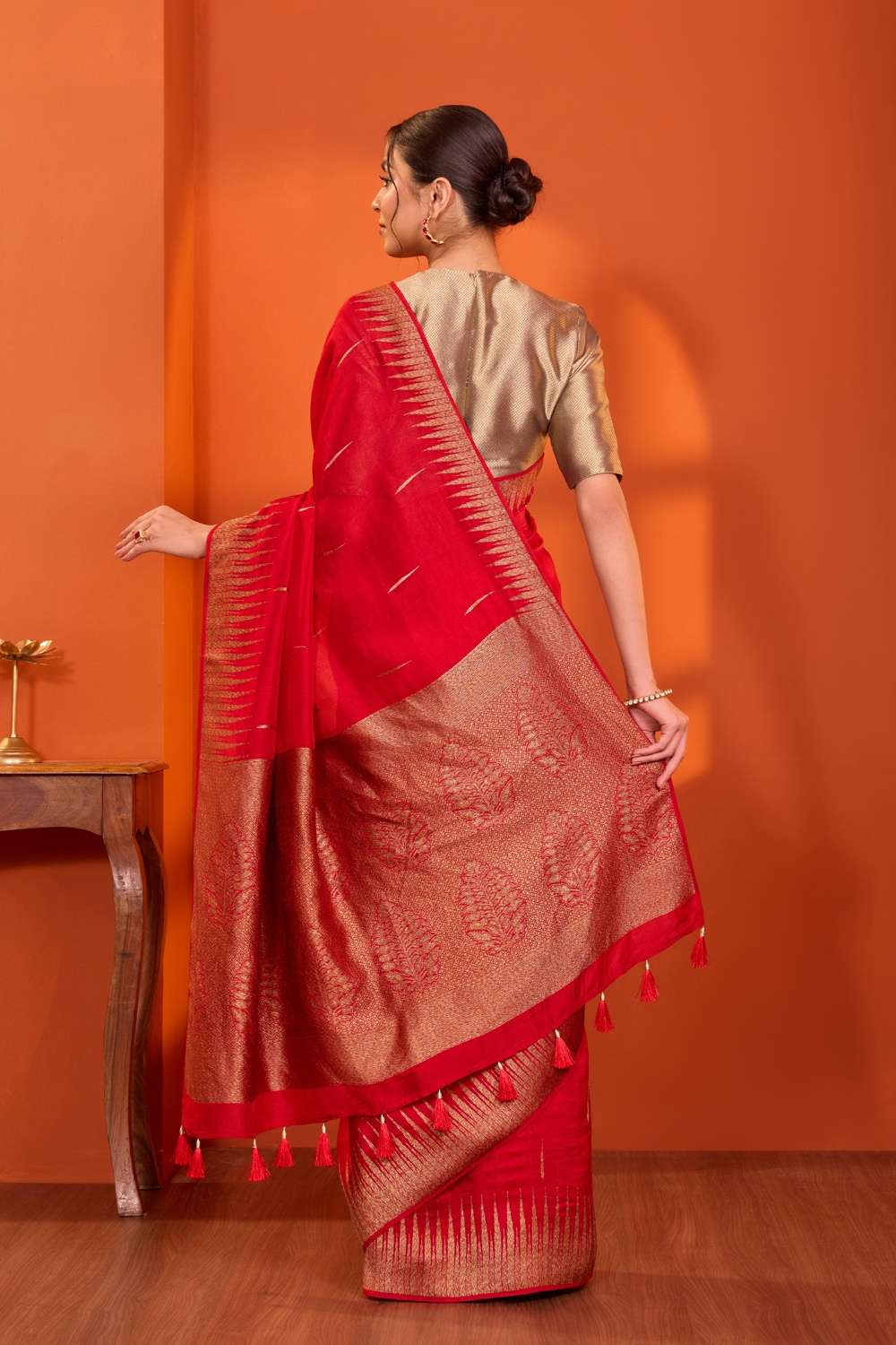 Dark Red  Woven Pure Viscose Saree image number null