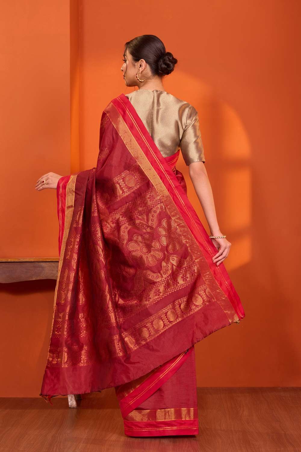 Dark Red Woven  Cotton Viscose Saree image number null