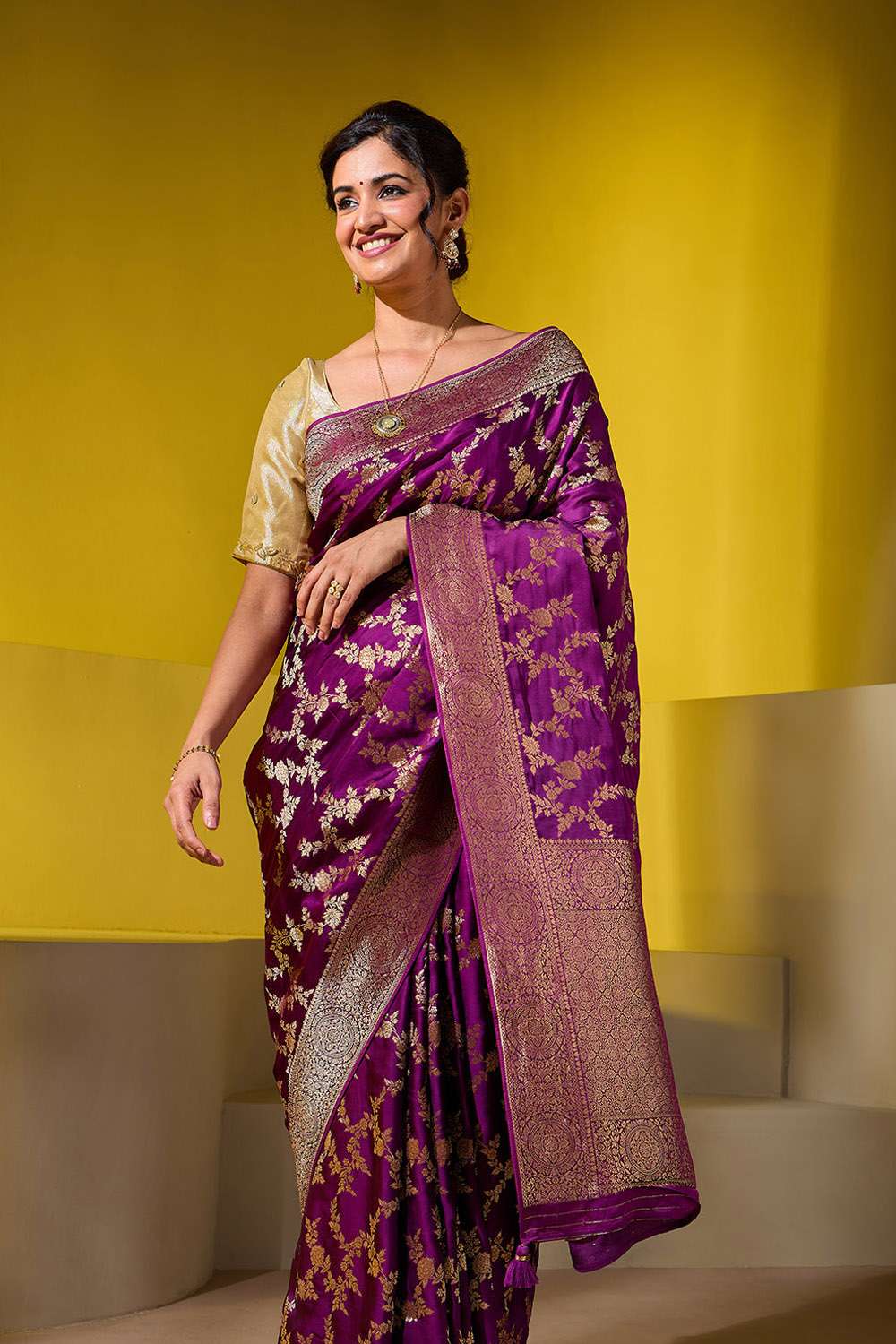Light Violet Woven Viscose Saree image number null