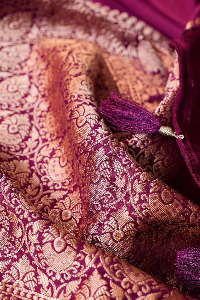 Purple Woven Design Pure Viscose Saree thumbnail image number null