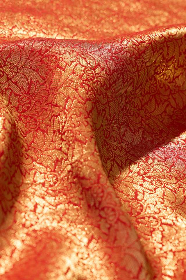 Red Woven Viscose Tissue Saree thumbnail image number null