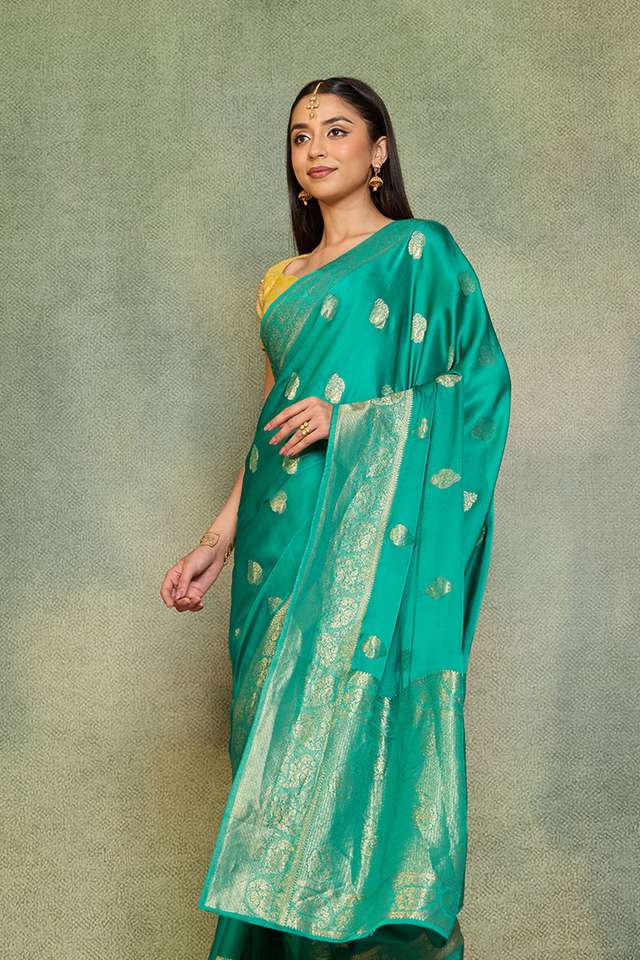 Green Woven Pure Viscose Saree thumbnail image number null
