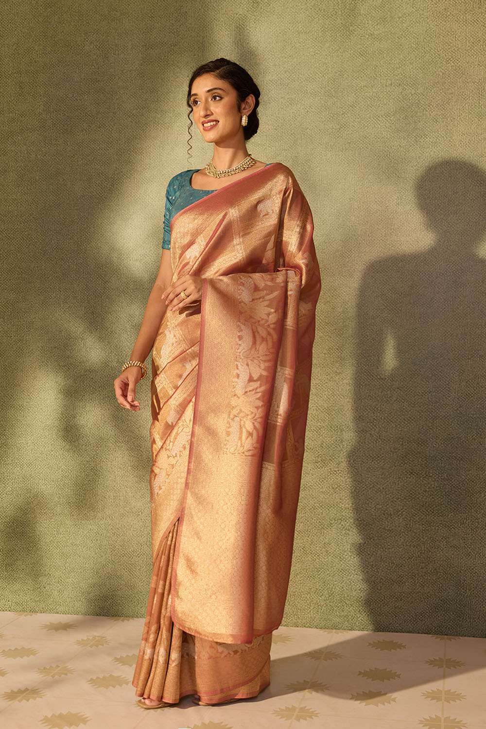 Pink Viscose Tissue Woven Saree image number null