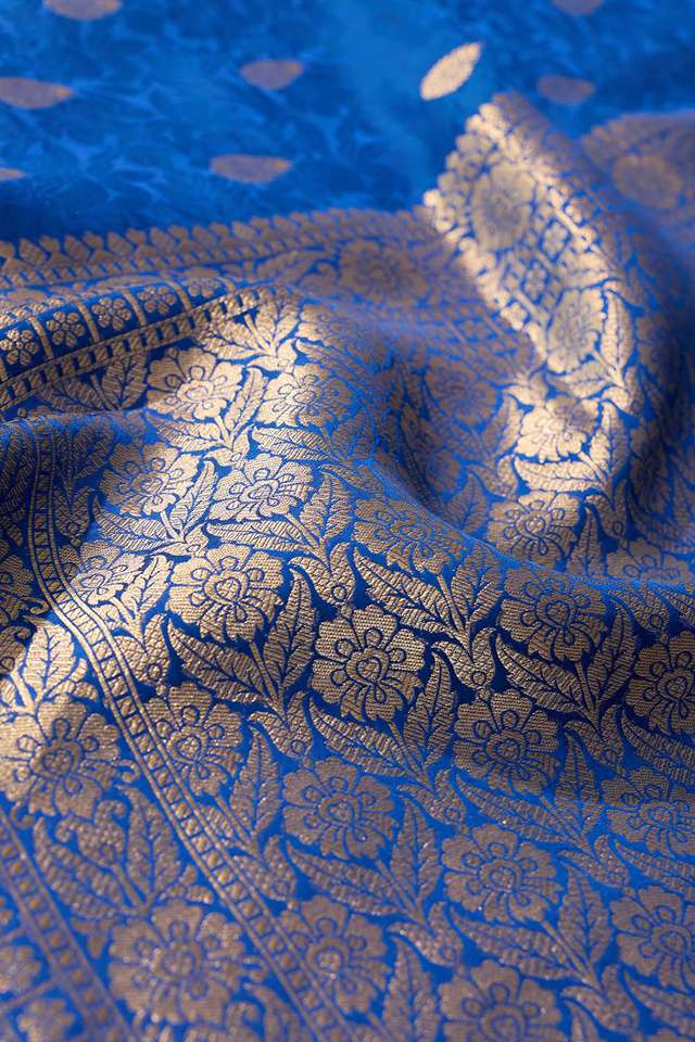 Blue Woven Pure Viscose Saree thumbnail image number null