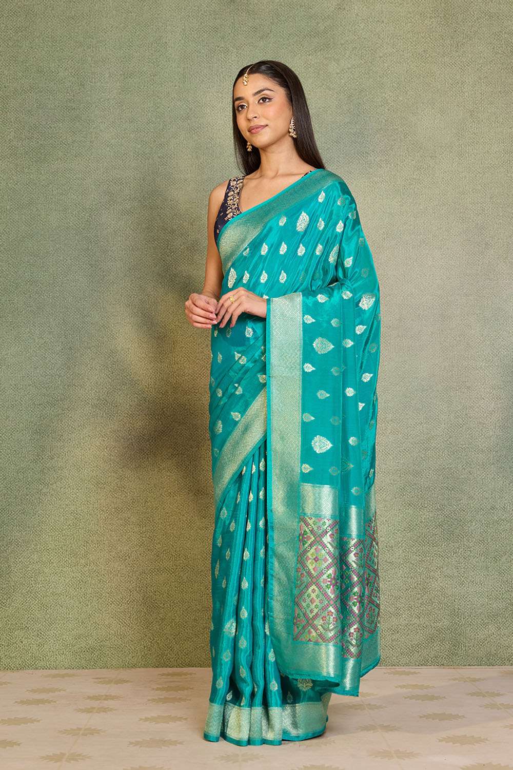 Blue Woven Pure Viscose Saree image number null