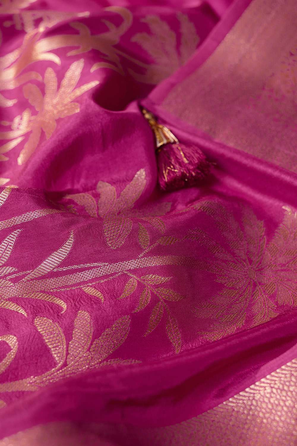 Pink Woven Pure Viscose Saree image number null