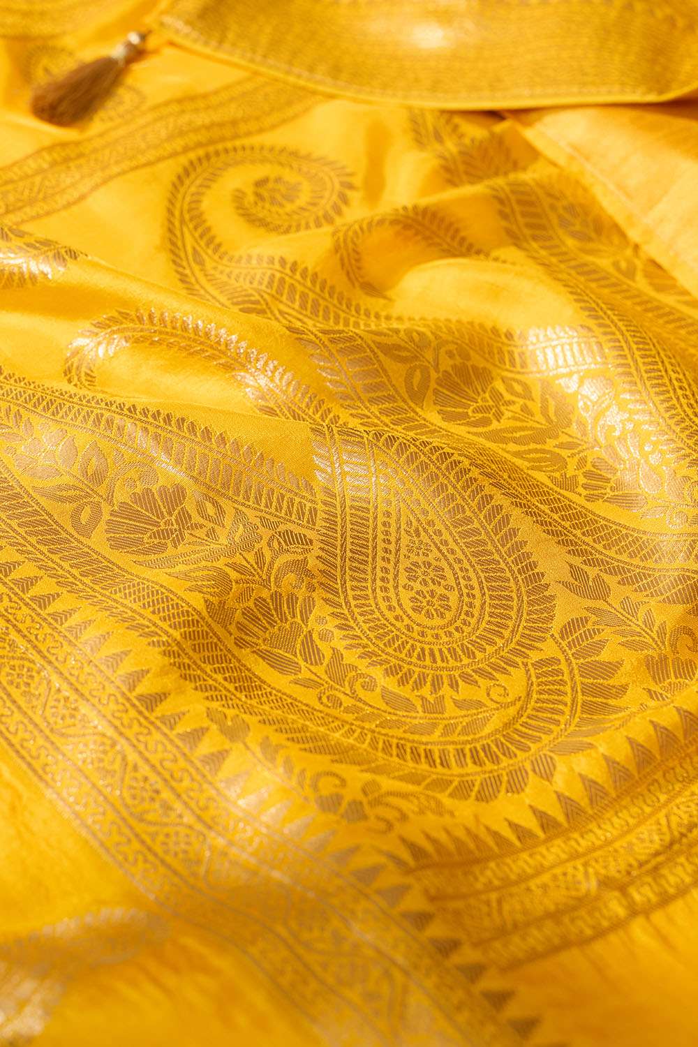 Yellow Woven Pure Viscose Saree image number null