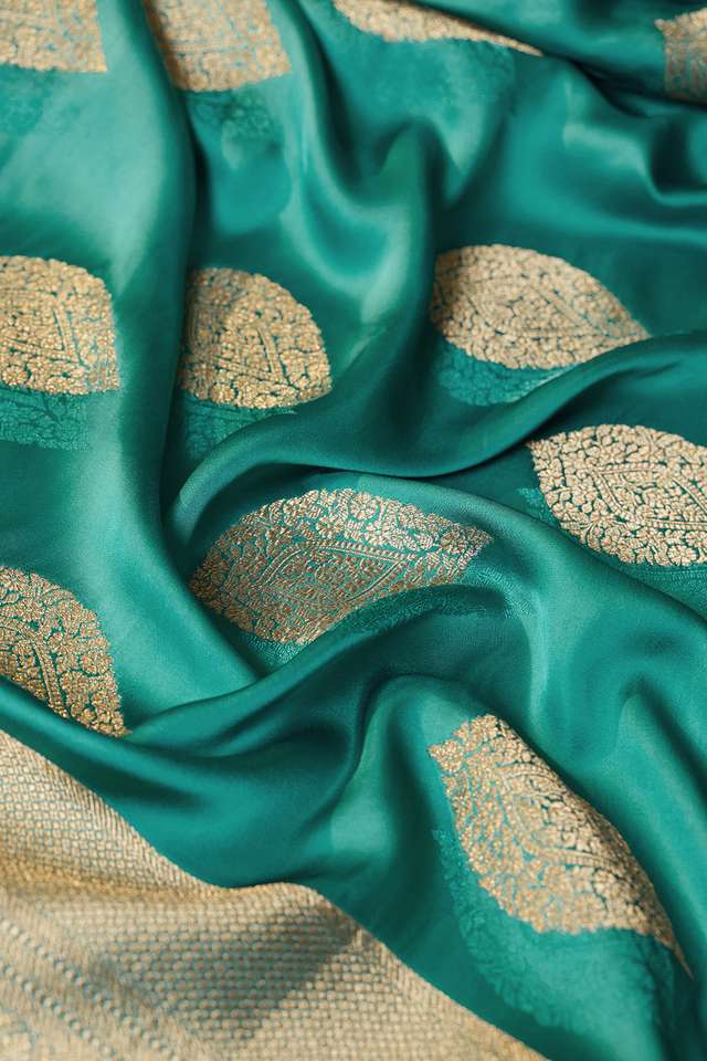 Blue Woven Pure Viscose Saree thumbnail image number null