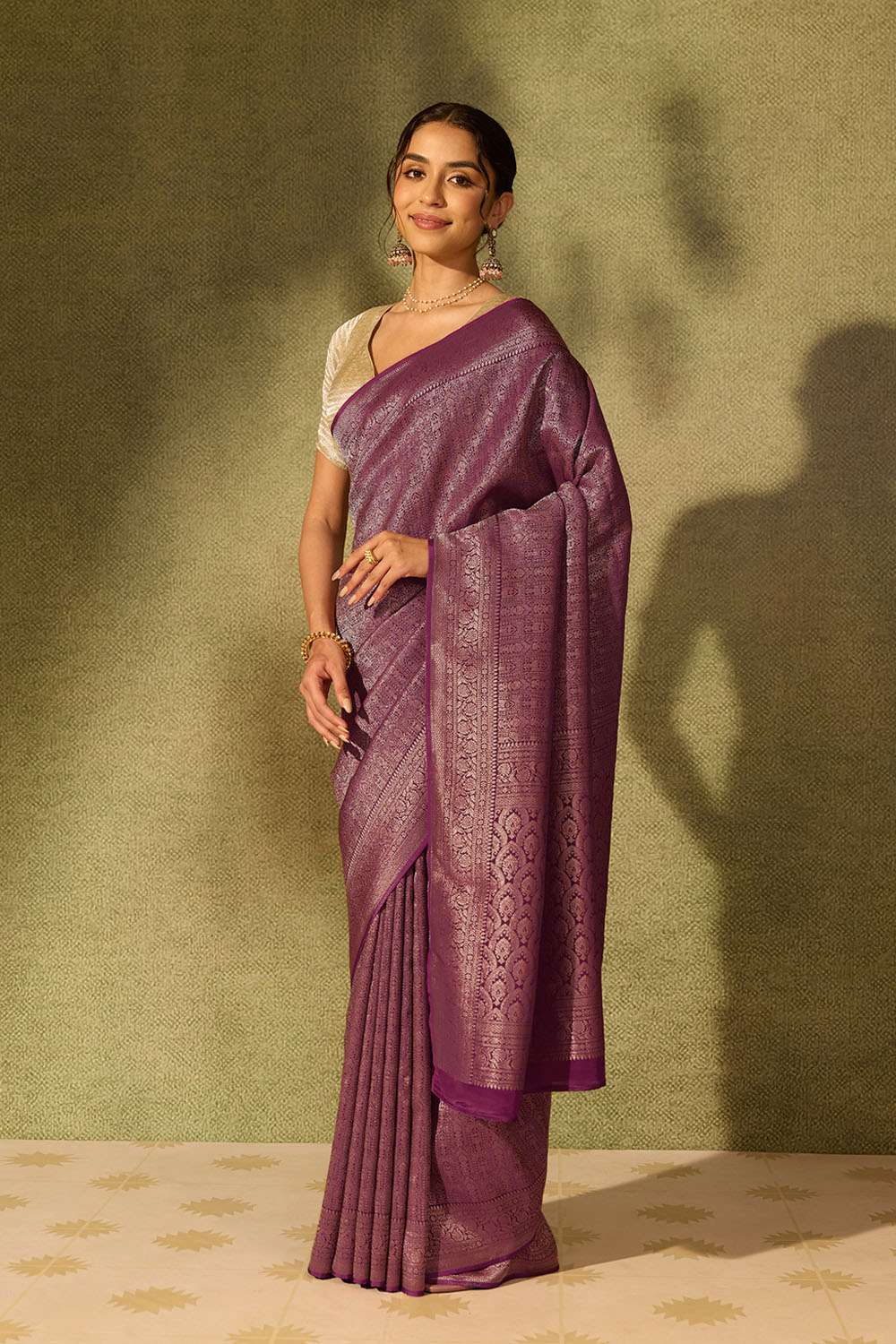 Purple Pure Viscose Woven Saree image number null