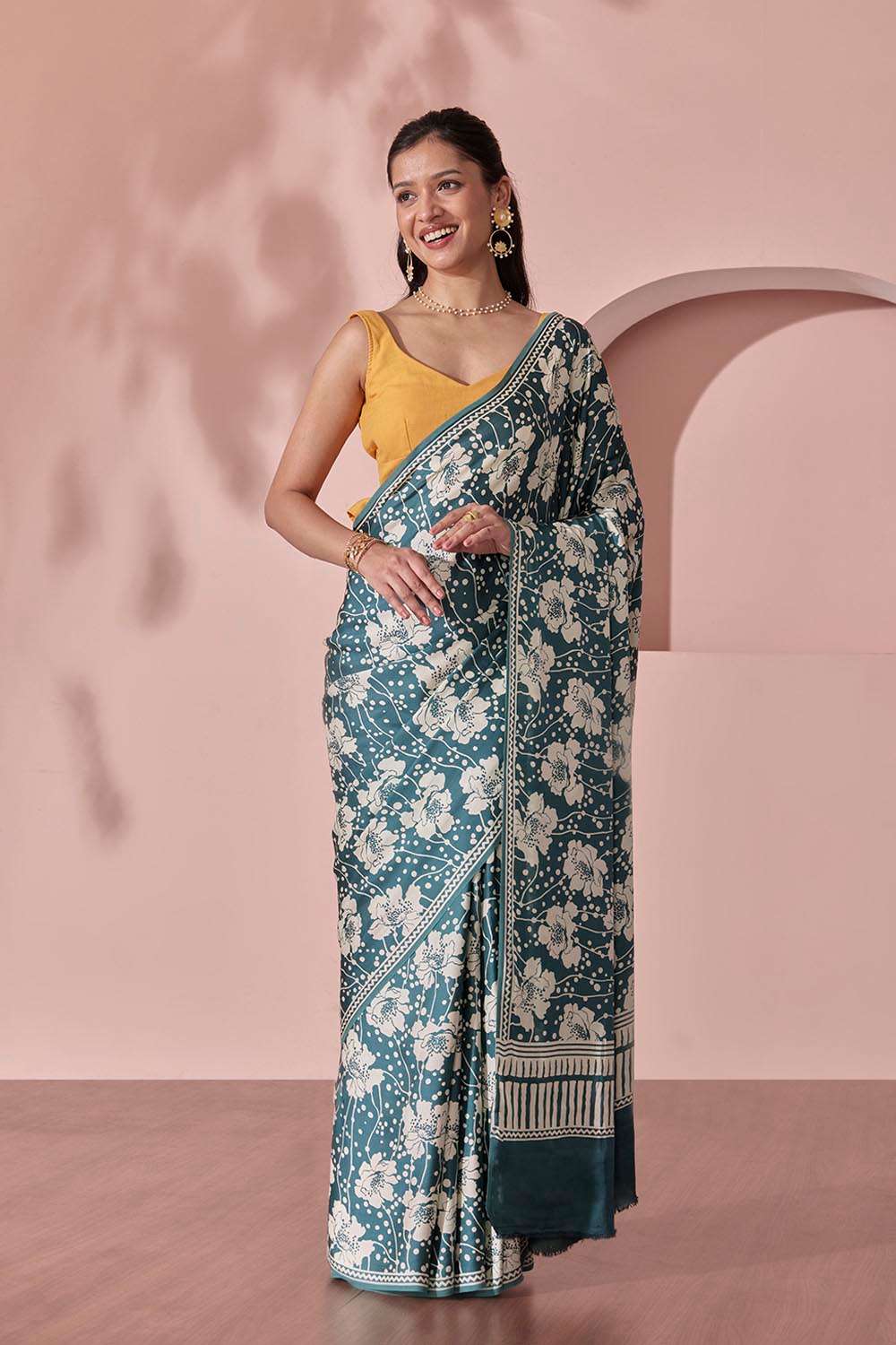 Green Pure Viscose Screen Printed Saree image number null