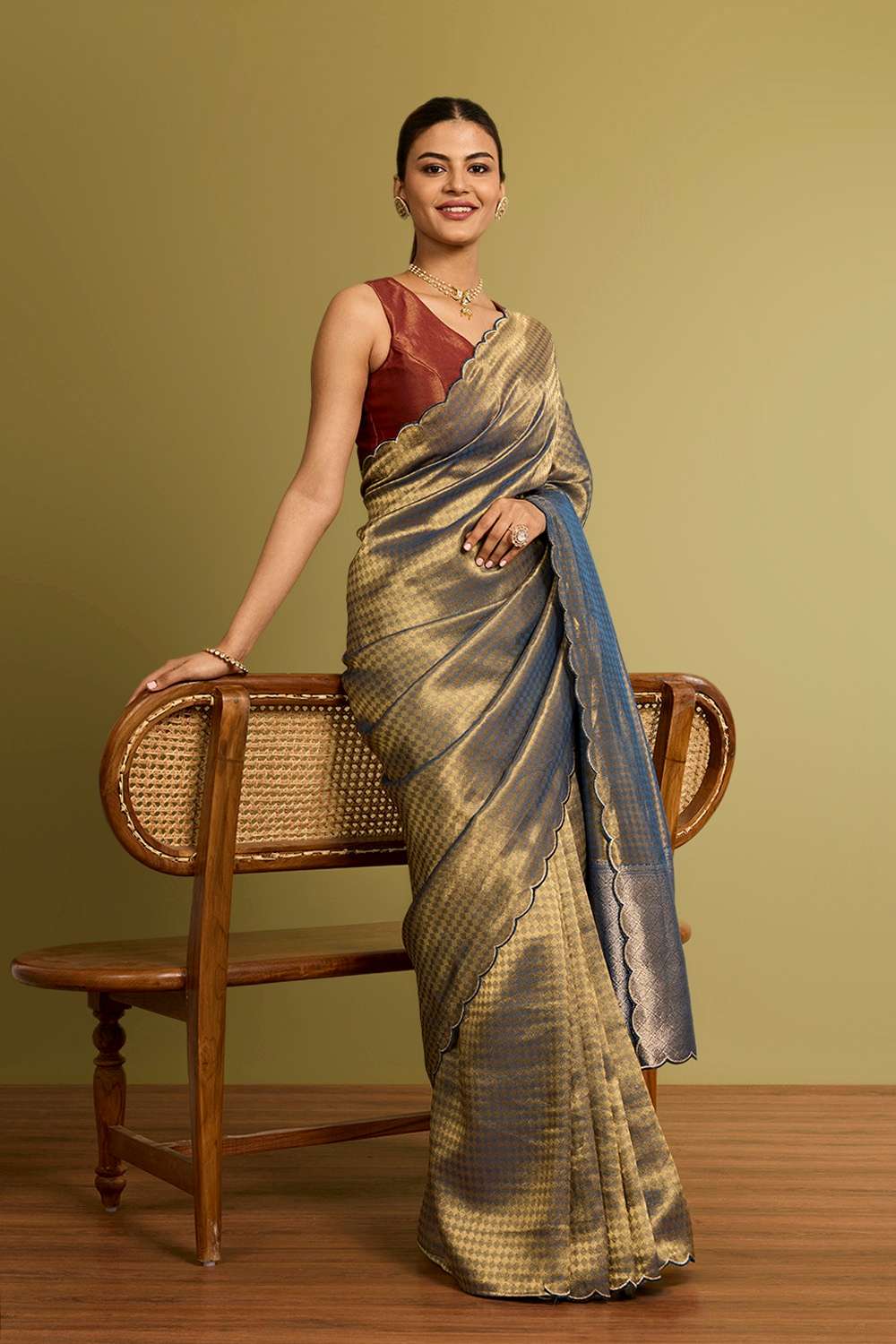 Blue Woven Viscose Tissue Saree image number null
