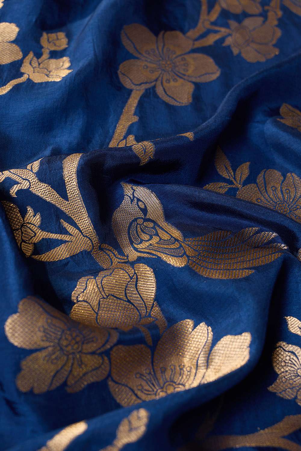 Blue Woven Pure Viscose Saree image number null
