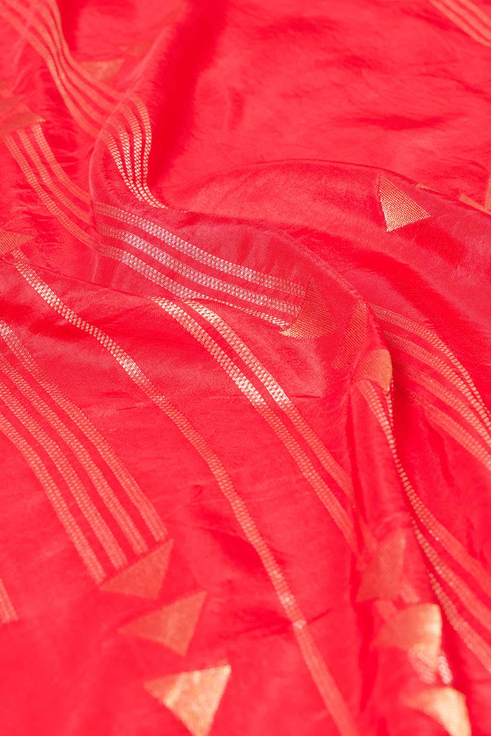 Red Woven Pure Viscose Saree image number null