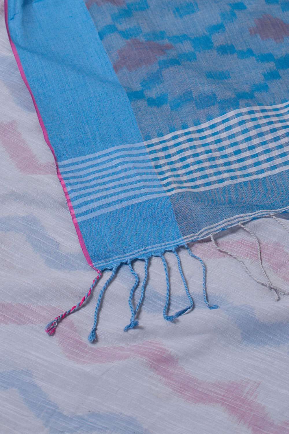 Grey Bengal Pure Cotton Ikat Saree image number null