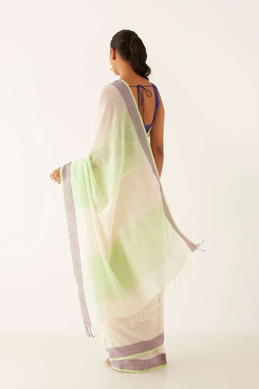 Off White Pure Cotton Bengal Saree image number null