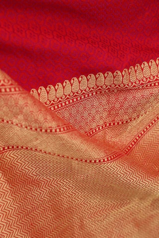 Red Pure Silk Banarasi Tanchoi Saree thumbnail image number null