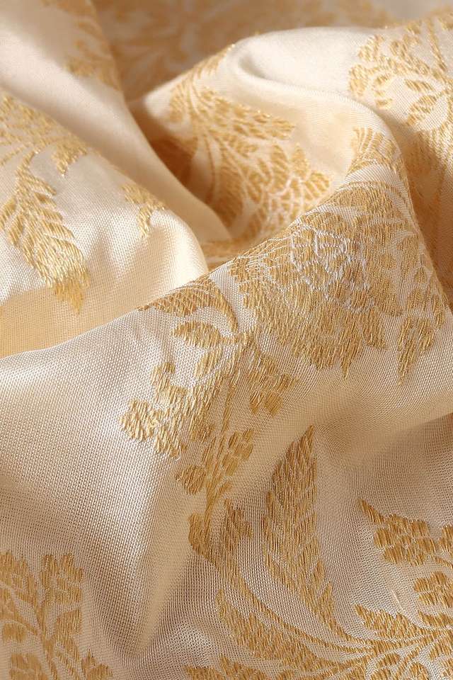 Off White Pure Silk Banarasi Saree thumbnail image number null