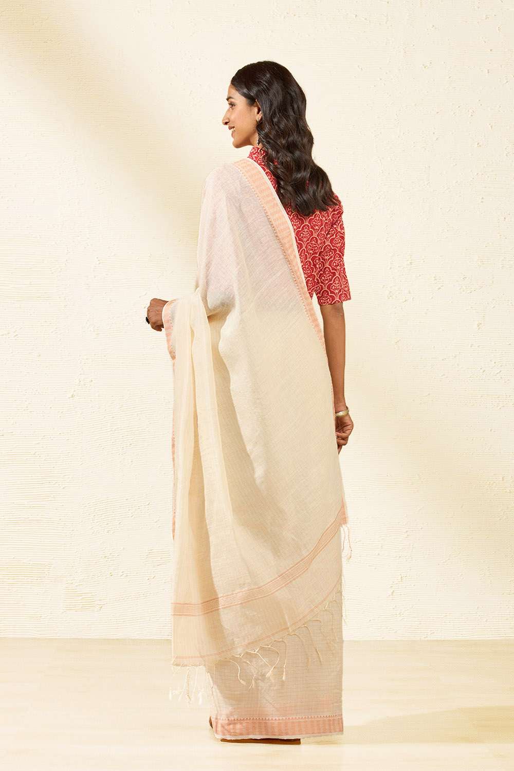 Off White Woven Pure Silk Cotton Bengal Saree image number null