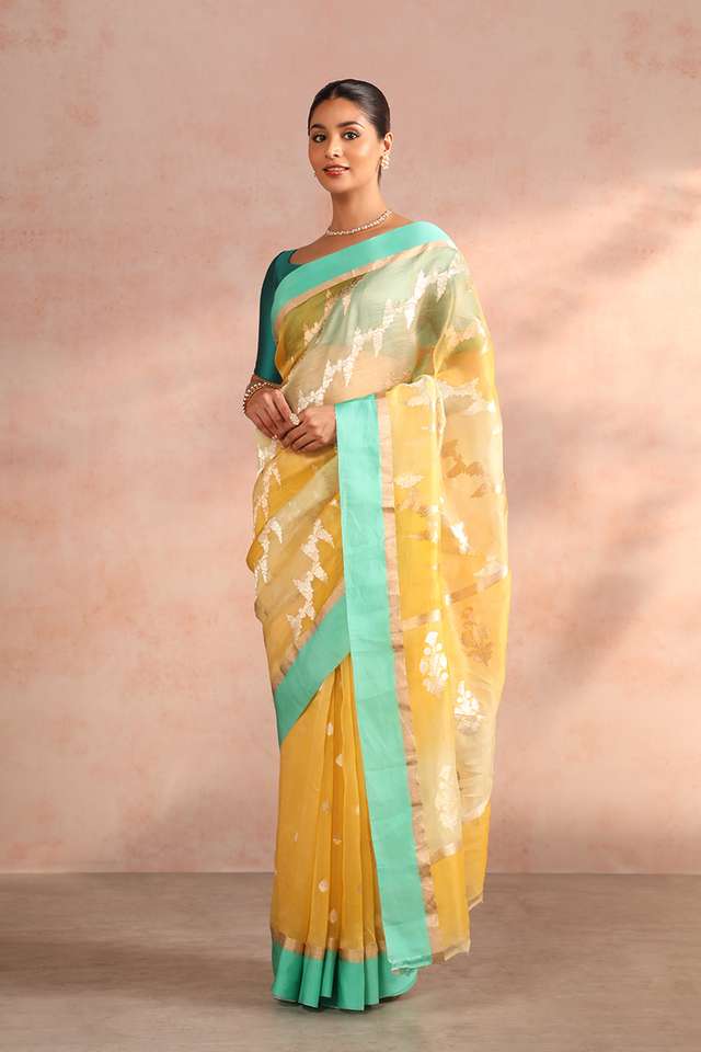 Yellow Pure Silk Organza Kadwa Banarasi Saree image number