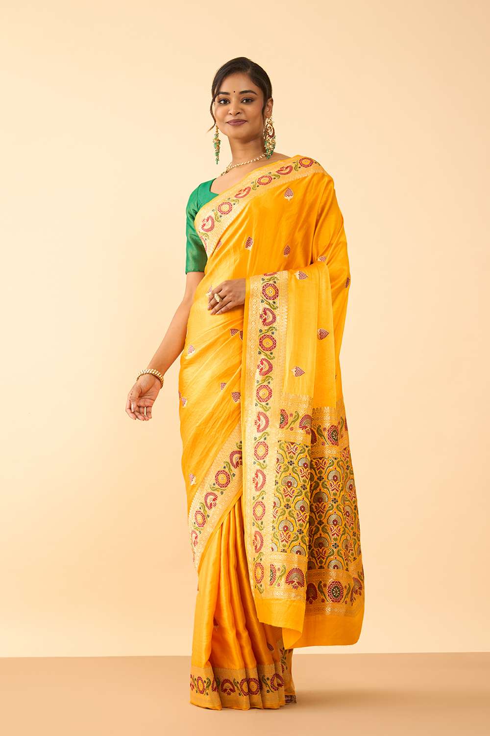 Yellow Pure Silk Kadwa Banarasi Saree image number null
