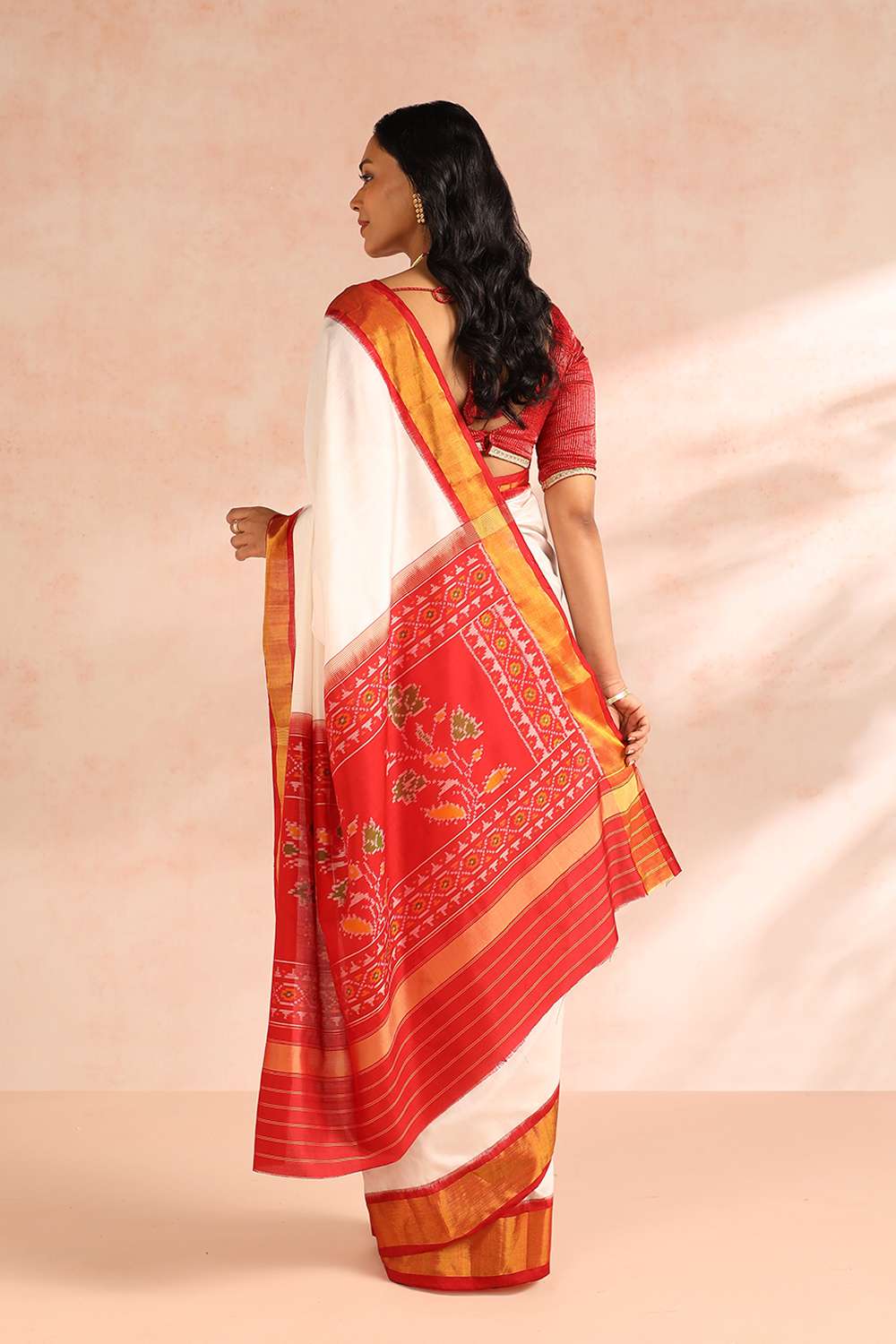 White Rajkot Pure Silk Ikat Patola Saree image number null