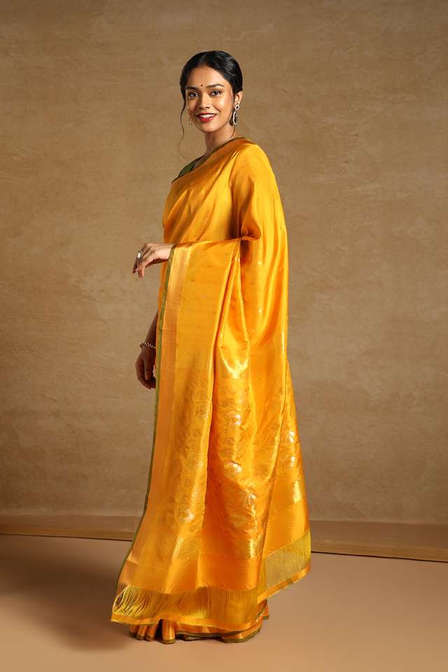 Gold Pure Silk Uppada Jamdani Saree thumbnail image number null