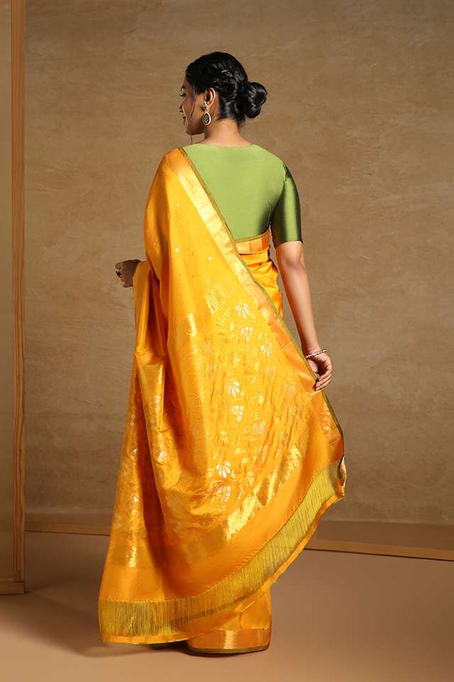 Gold Pure Silk Uppada Jamdani Saree thumbnail image number null