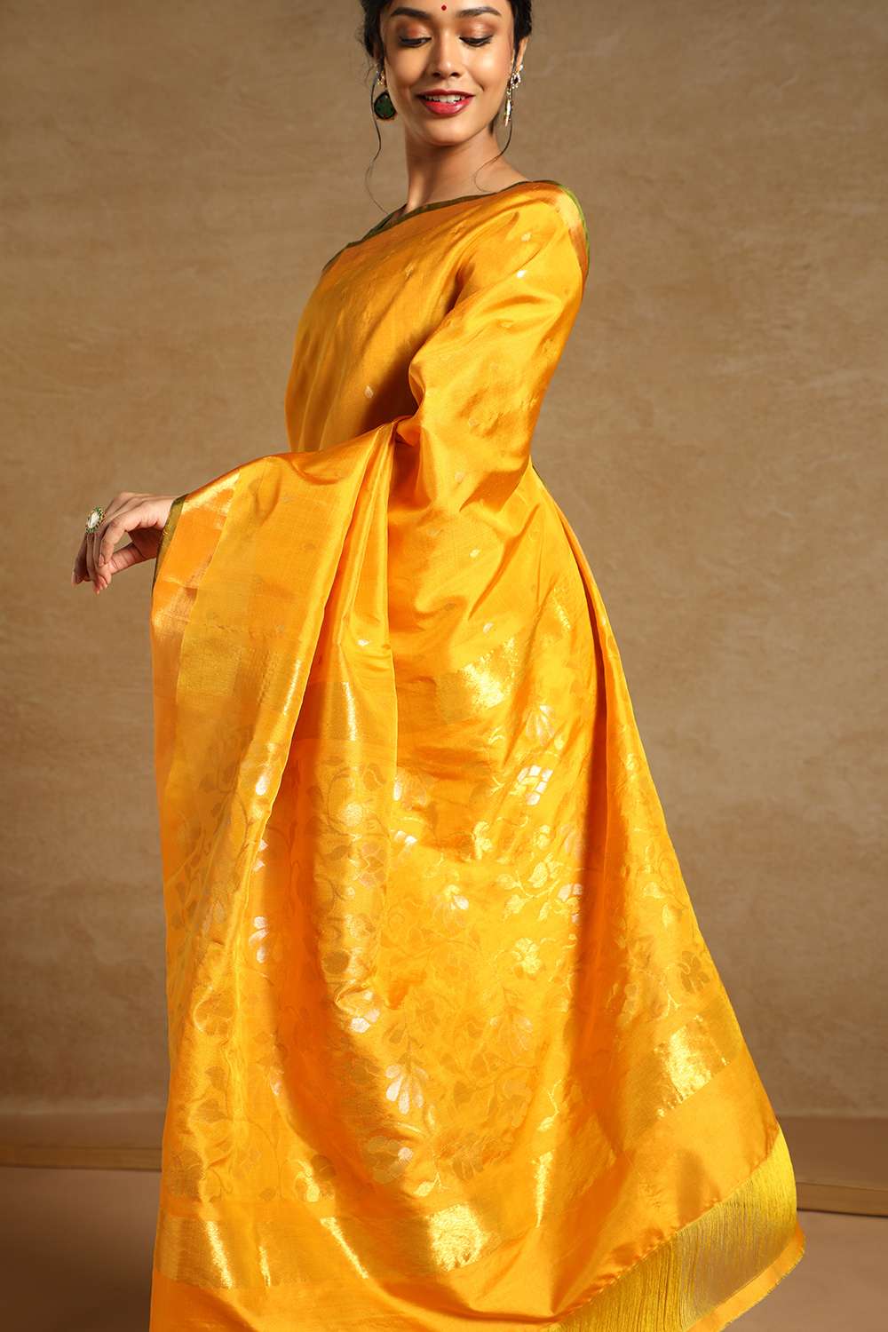 Gold Pure Silk Uppada Jamdani Saree image number null