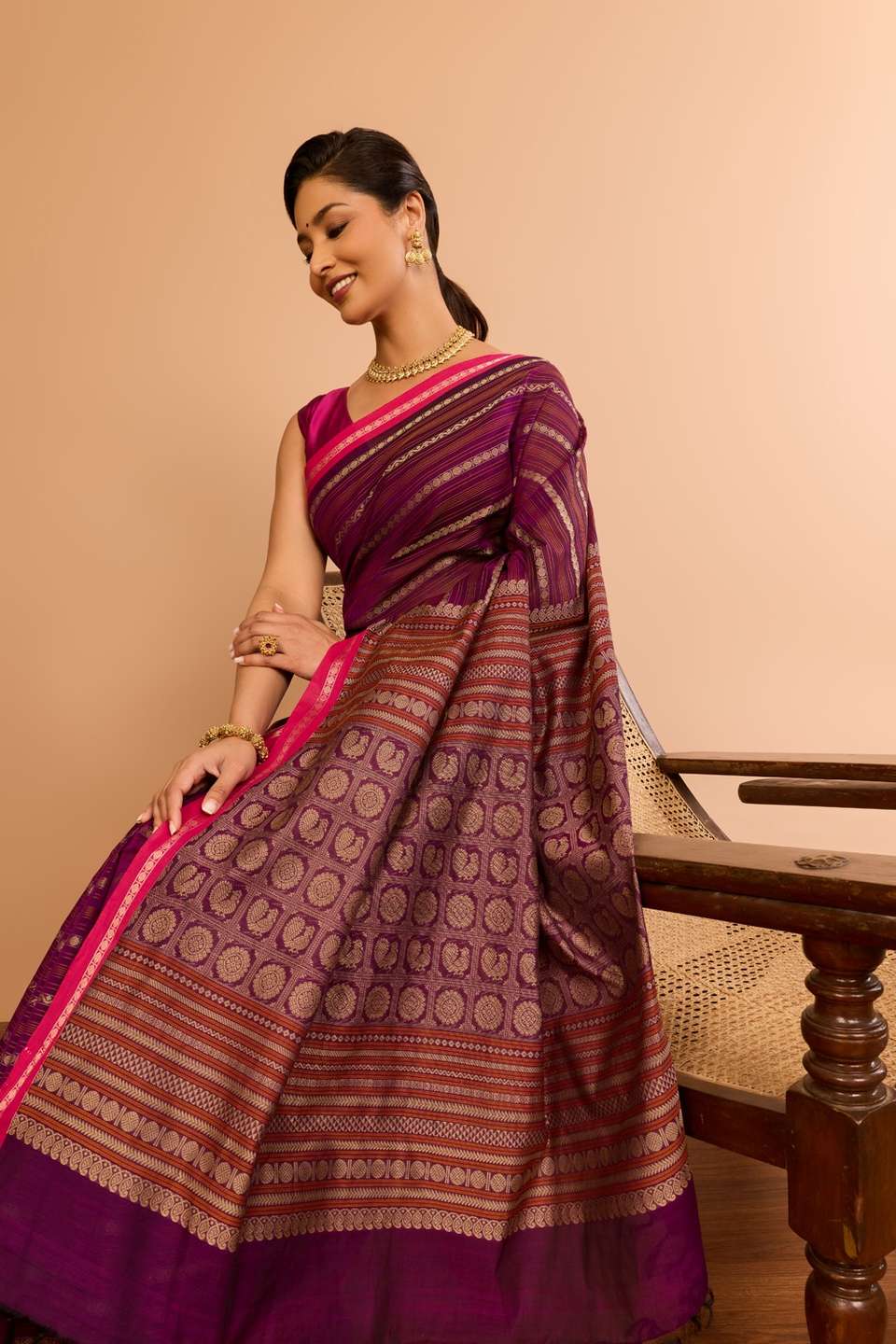 Dark Violet Cotton Woven Saree