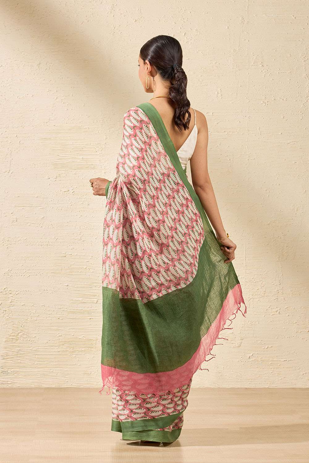 Red Screen Printed Pure Linen Cotton Saree image number null