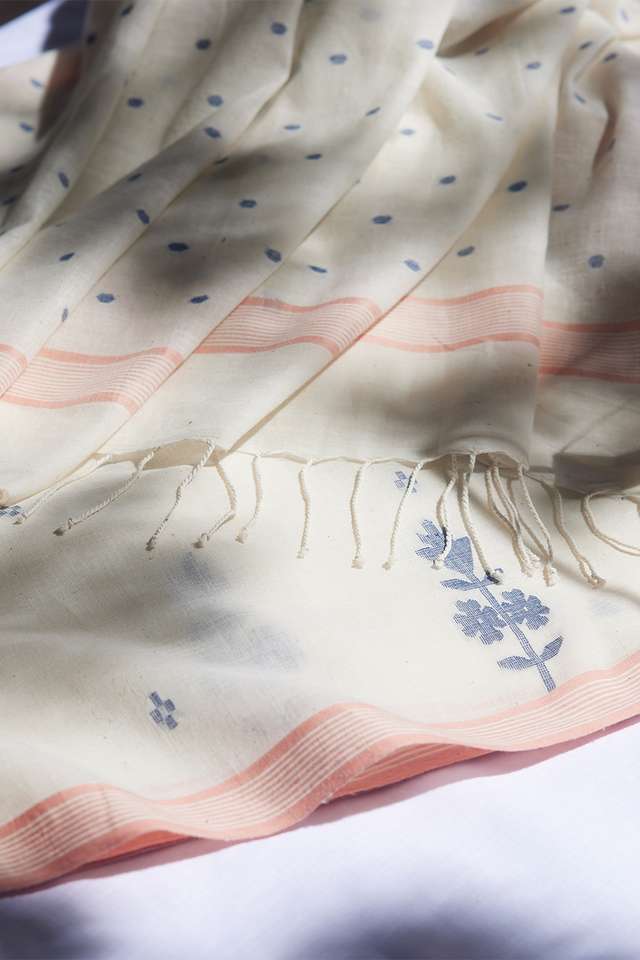 Off White Khadi Cotton Bengal Jamdani Saree thumbnail image number null