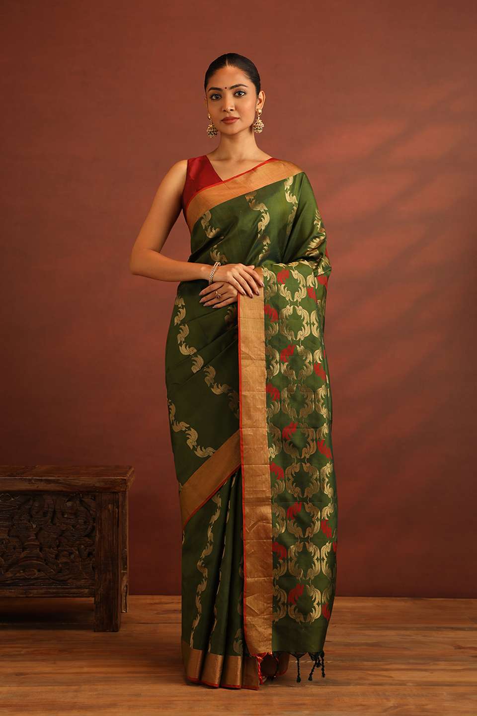 Dark Green Woven Pure Soft Silk Saree