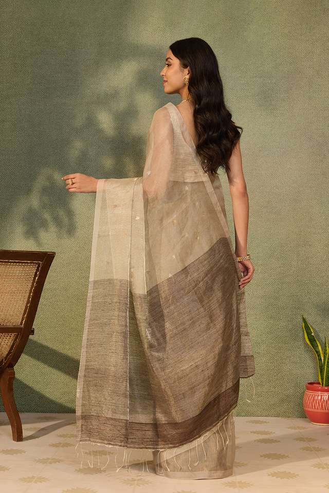 Grey Bengal Pure Silk Tissue Jamdani Saree thumbnail image number null