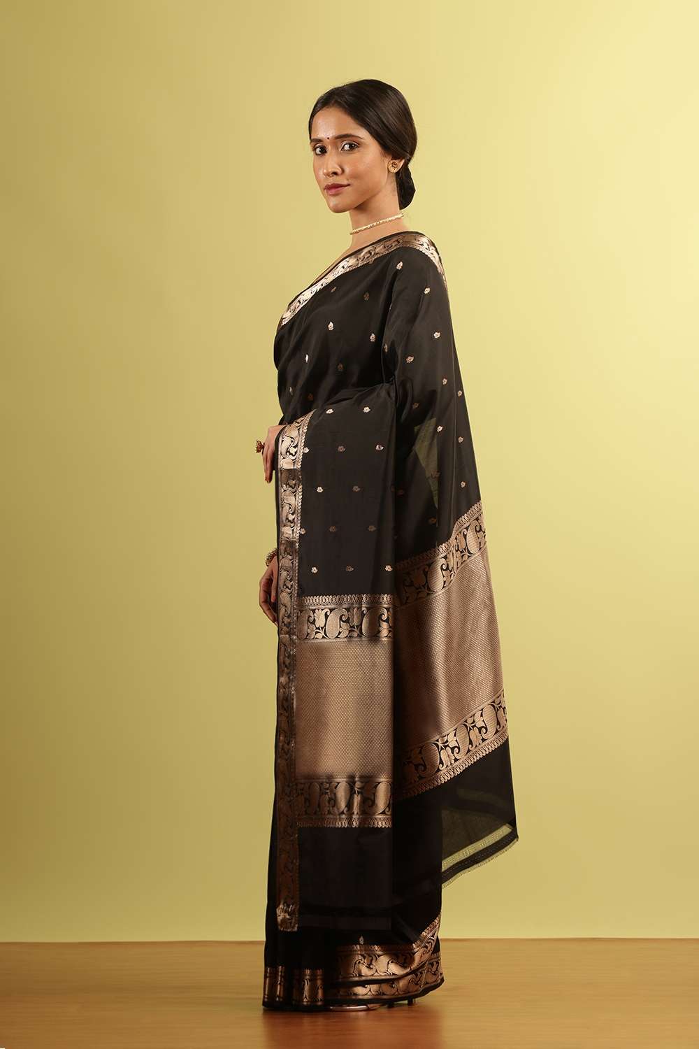 Black Silk Viscose Woven Saree image number null