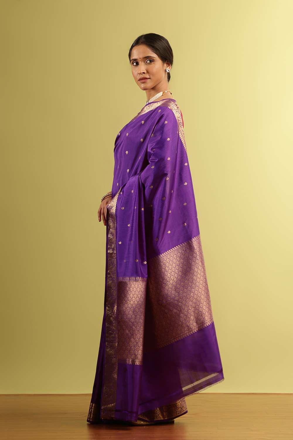 Dark Violet Silk Viscose Woven Saree image number null