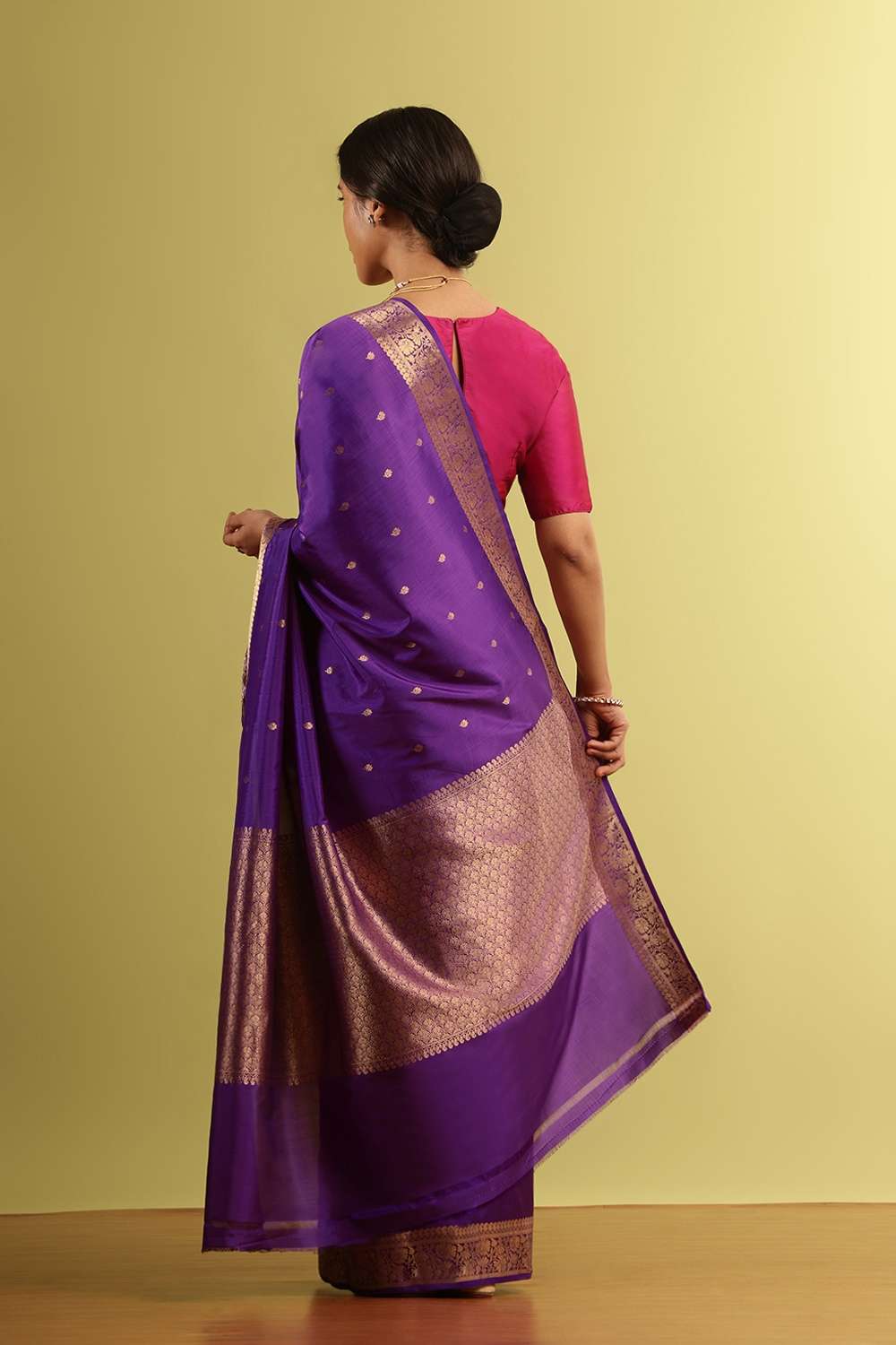 Dark Violet Silk Viscose Woven Saree image number null
