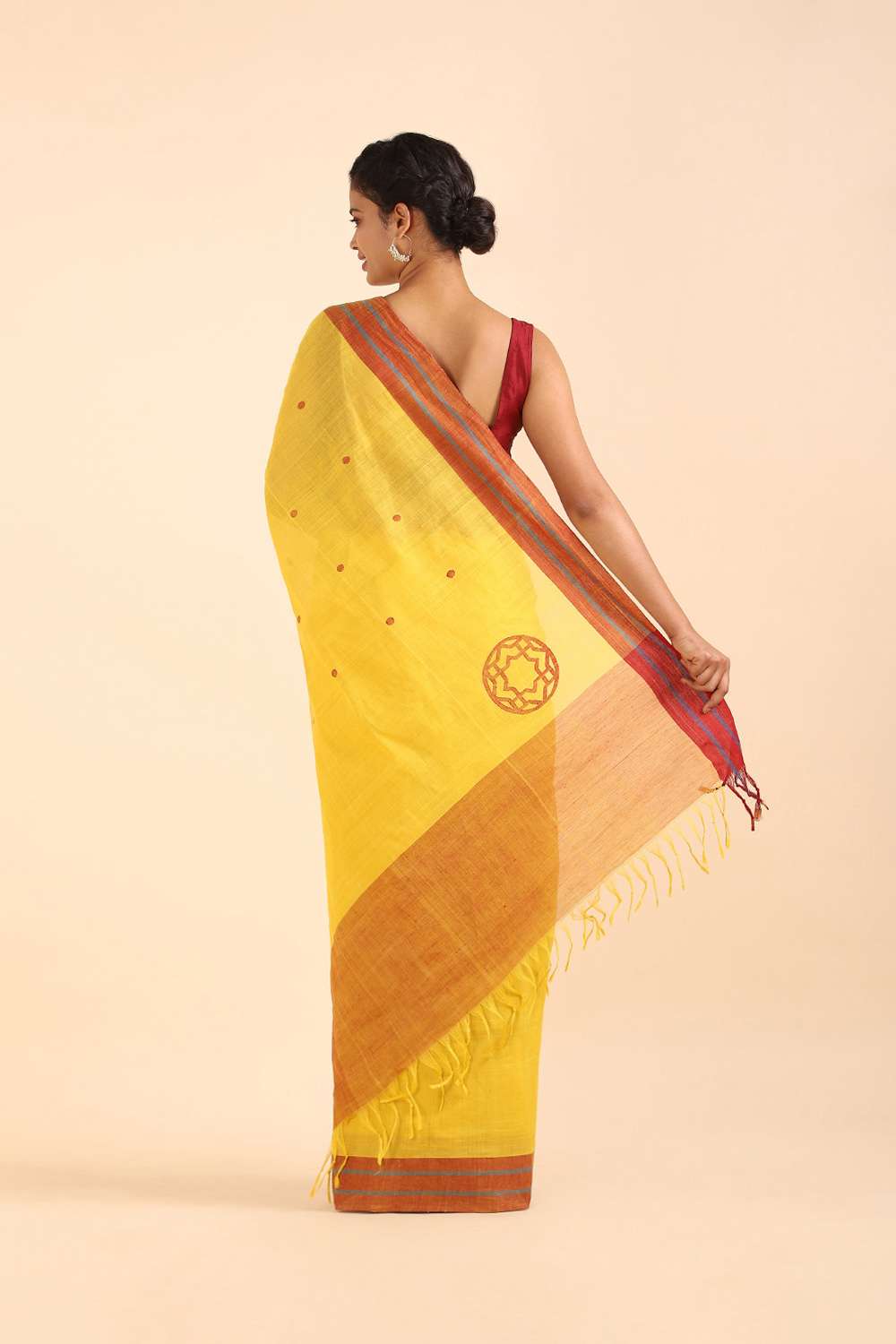 Yellow Pure Khadi Cotton Ponduru Jamdani Saree image number null