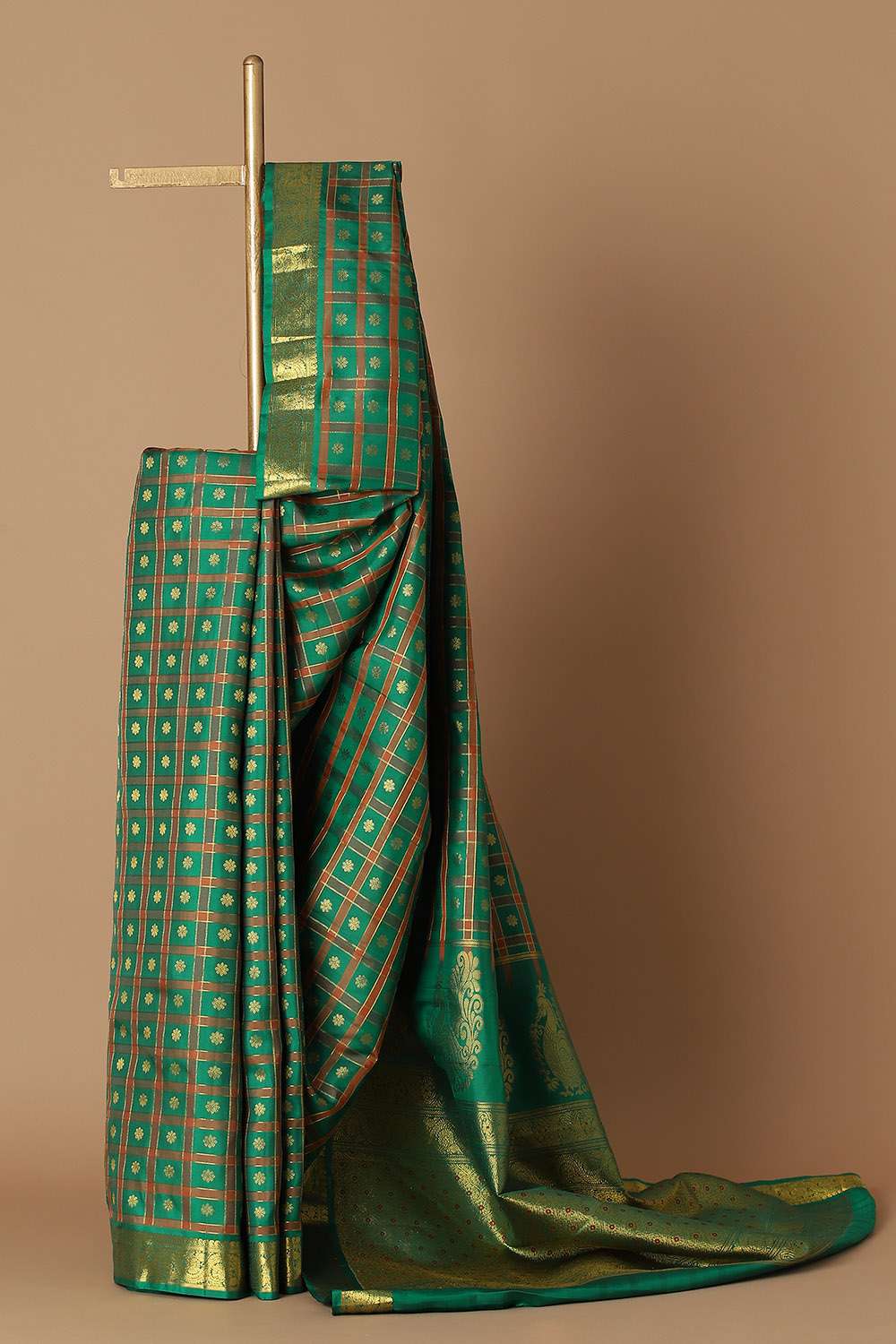 Green Pure Silk Kanjivaram Saree image number null