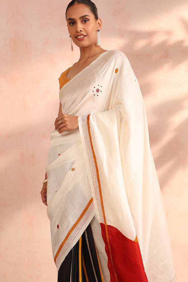 White Murshidabad Pure Silk Hand Painted Saree thumbnail image number null