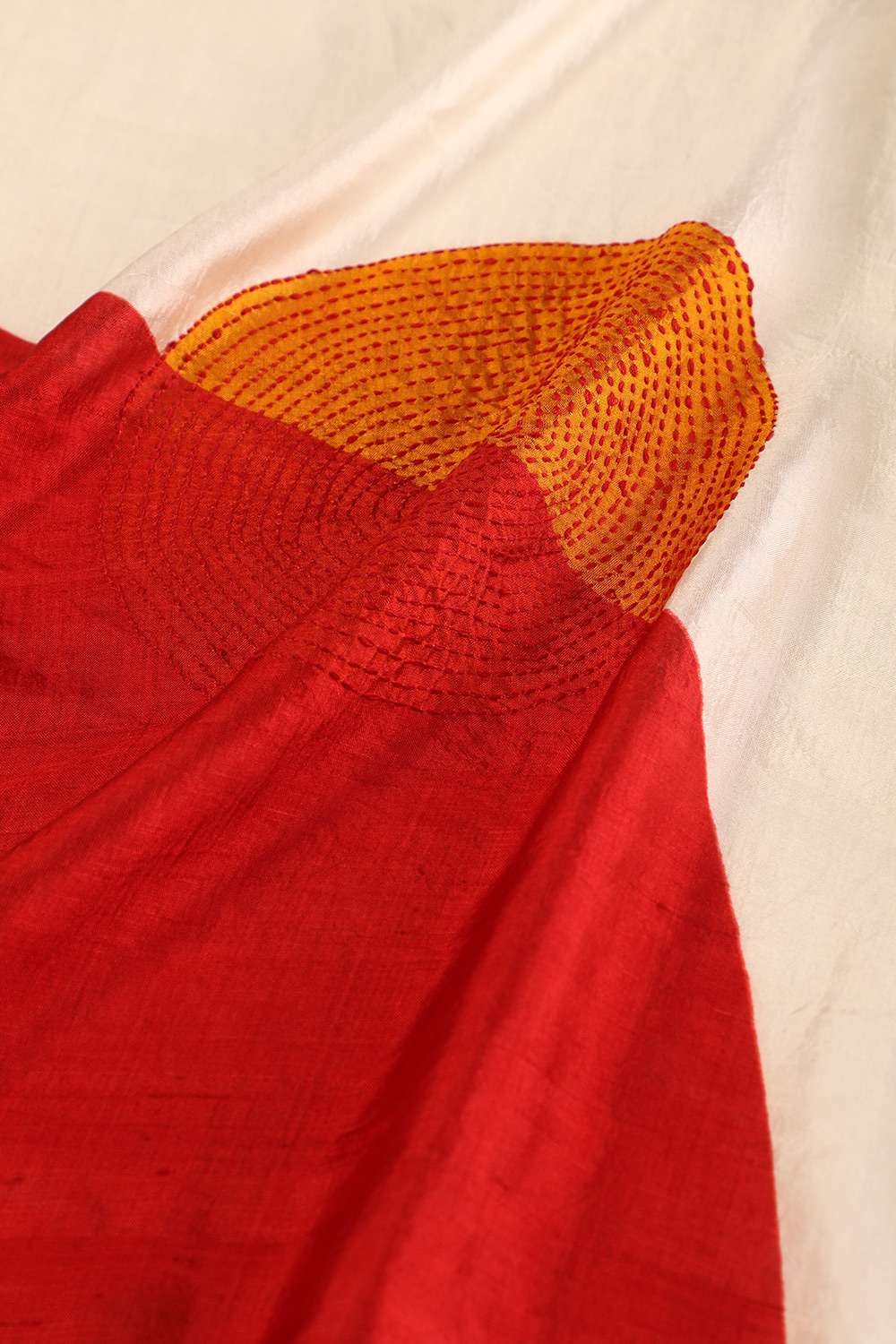 White Murshidabad Pure Silk Hand Painted Saree image number null