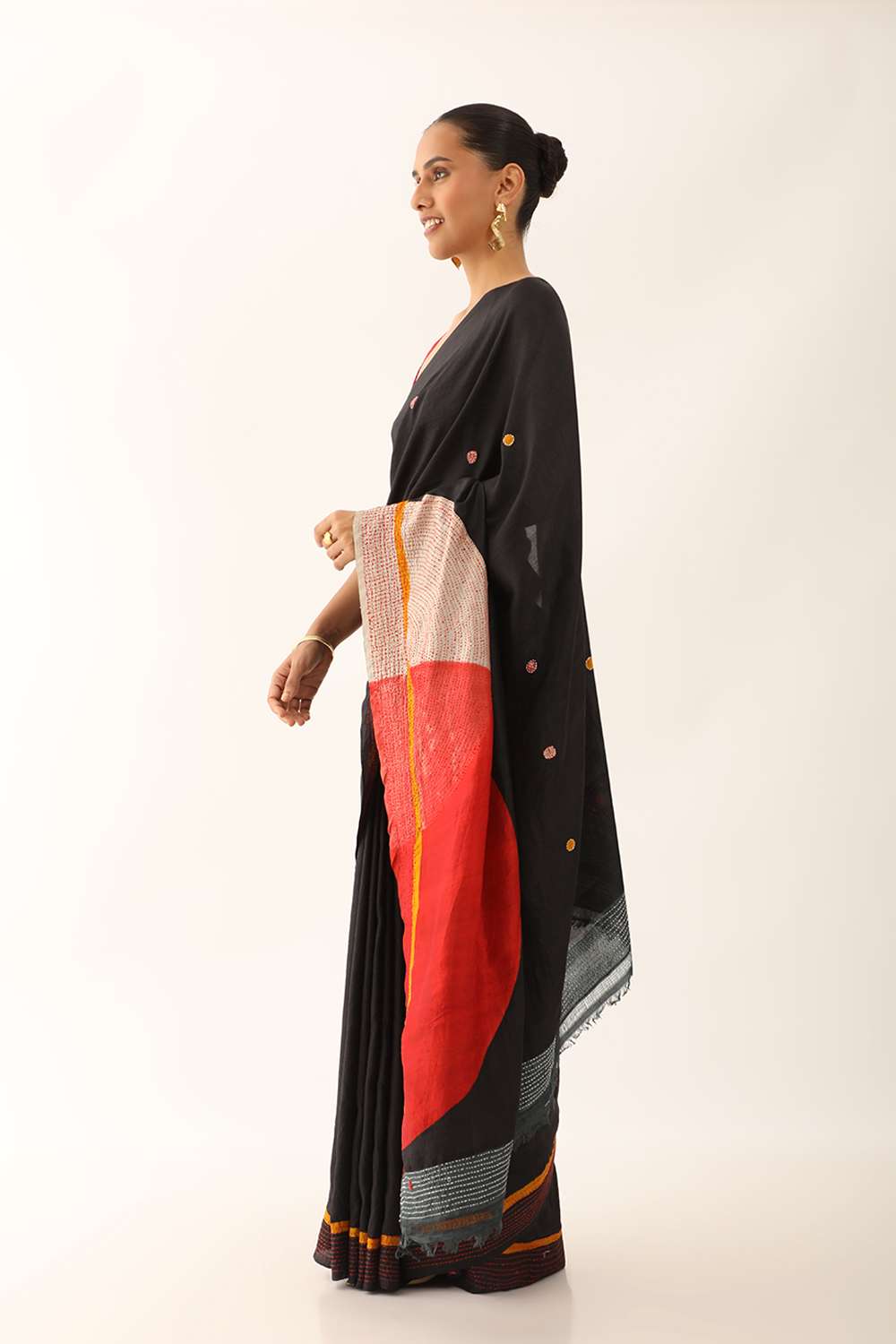 Grey Murshidabad Pure Silk Hand Painted Saree image number null