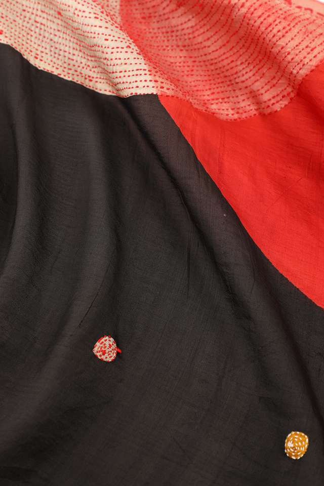 Grey Murshidabad Pure Silk Hand Painted Saree thumbnail image number null